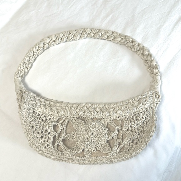 ZARA beach bag, color white, braid design, small. - Picture 1 of 3